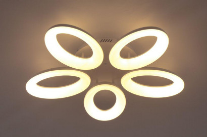 Потолочная светодиодная люстра Escada 10204/5LED